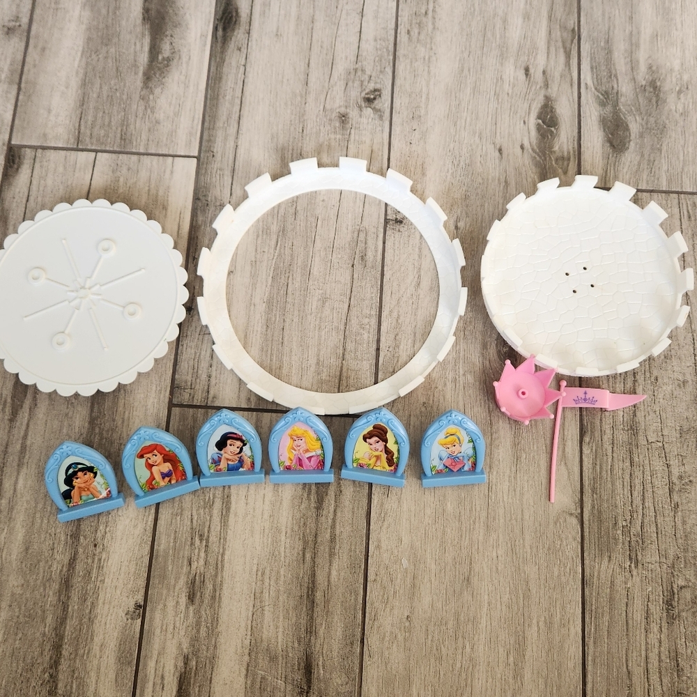 Disney Princess Castle Birthday Cake Decorating Set